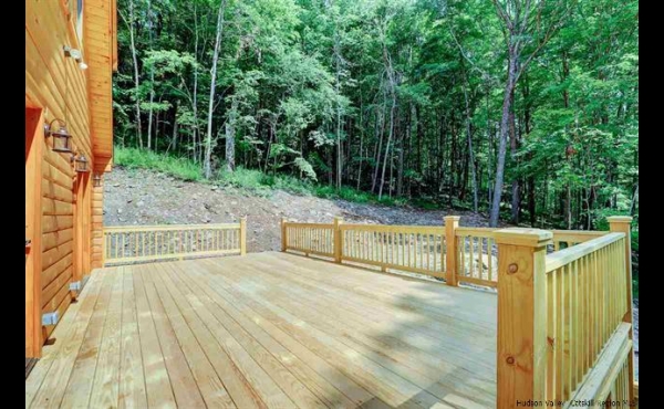 520 sq. ft. Deck 520 sq. ft. Deck